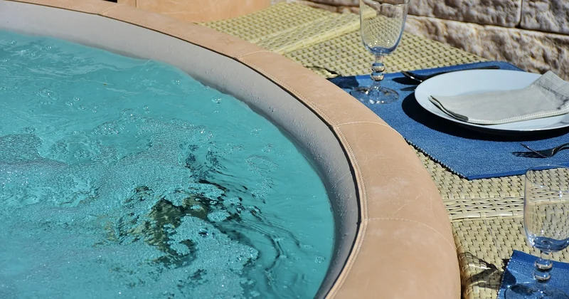 Cabane dans les arbres avec jacuzzi proche de Paris : ce qui est réaliste